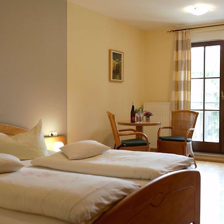 Weingut Schilling Hotel Seinsheim Buitenkant foto