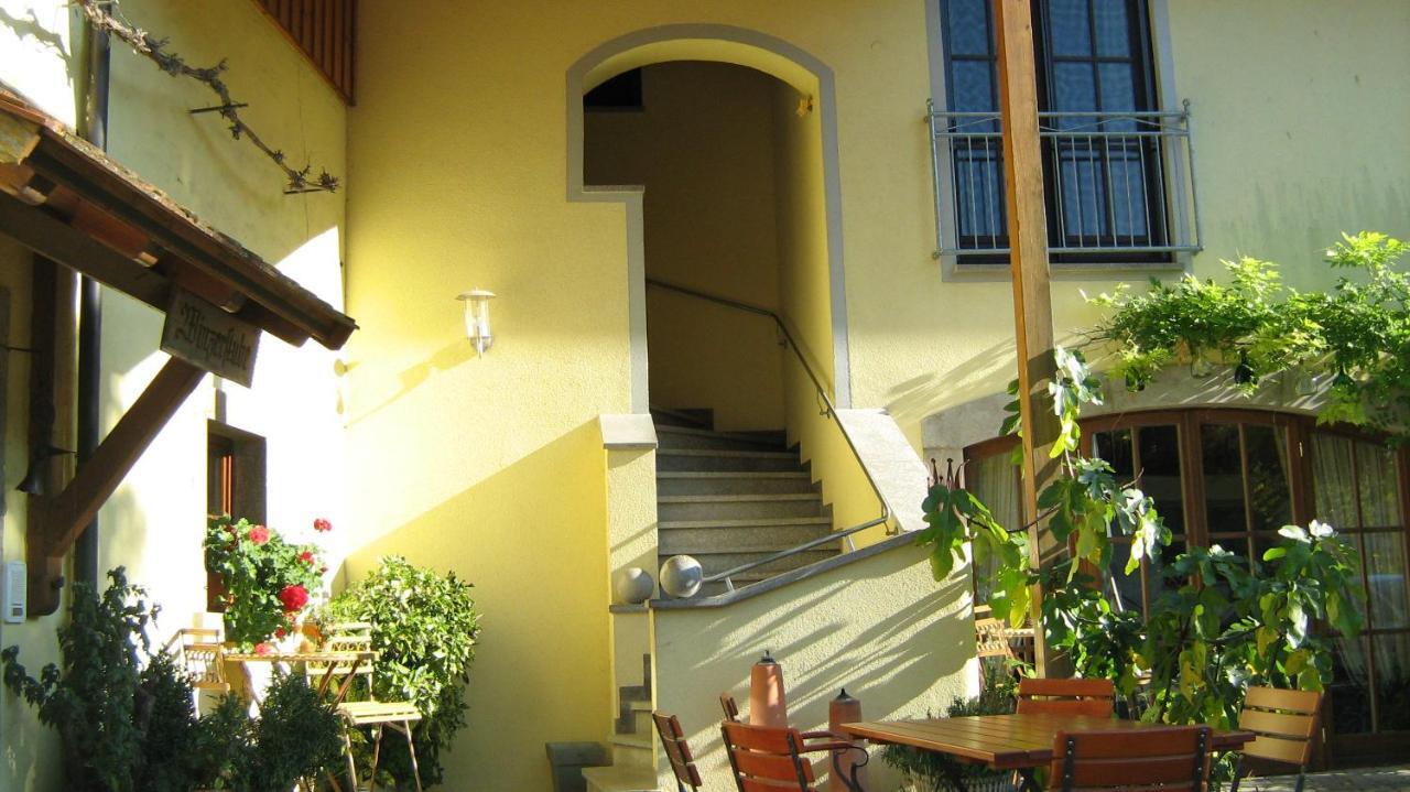 Weingut Schilling Hotel Seinsheim Buitenkant foto