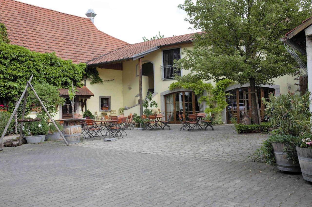 Weingut Schilling Hotel Seinsheim Buitenkant foto